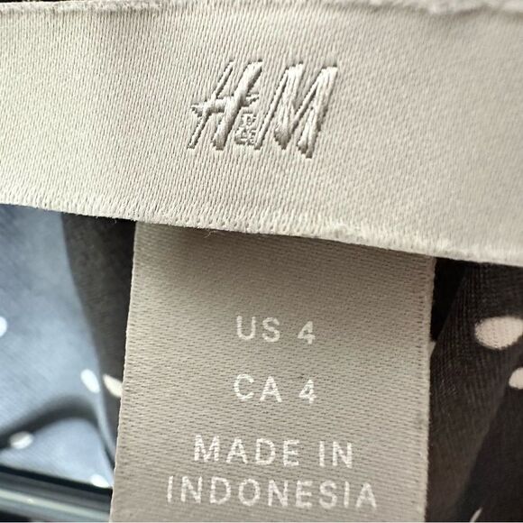 H&M gray polka dot size 4 dress - Picture 5 of 6